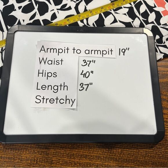 Emma & Michelle Floral long sleeve Dress size large - Picture 10 of 14